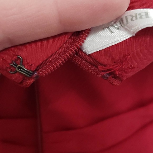 DAVID'S BRIDAL Red Strapless Crinkle Chiffon Party Dress, Women's: 10, $40 - Picture 8 of 9